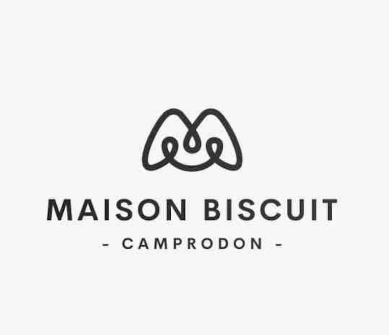 Maison Biscuit. Apartament A La Placa De La Vila 坎普罗东 外观 照片