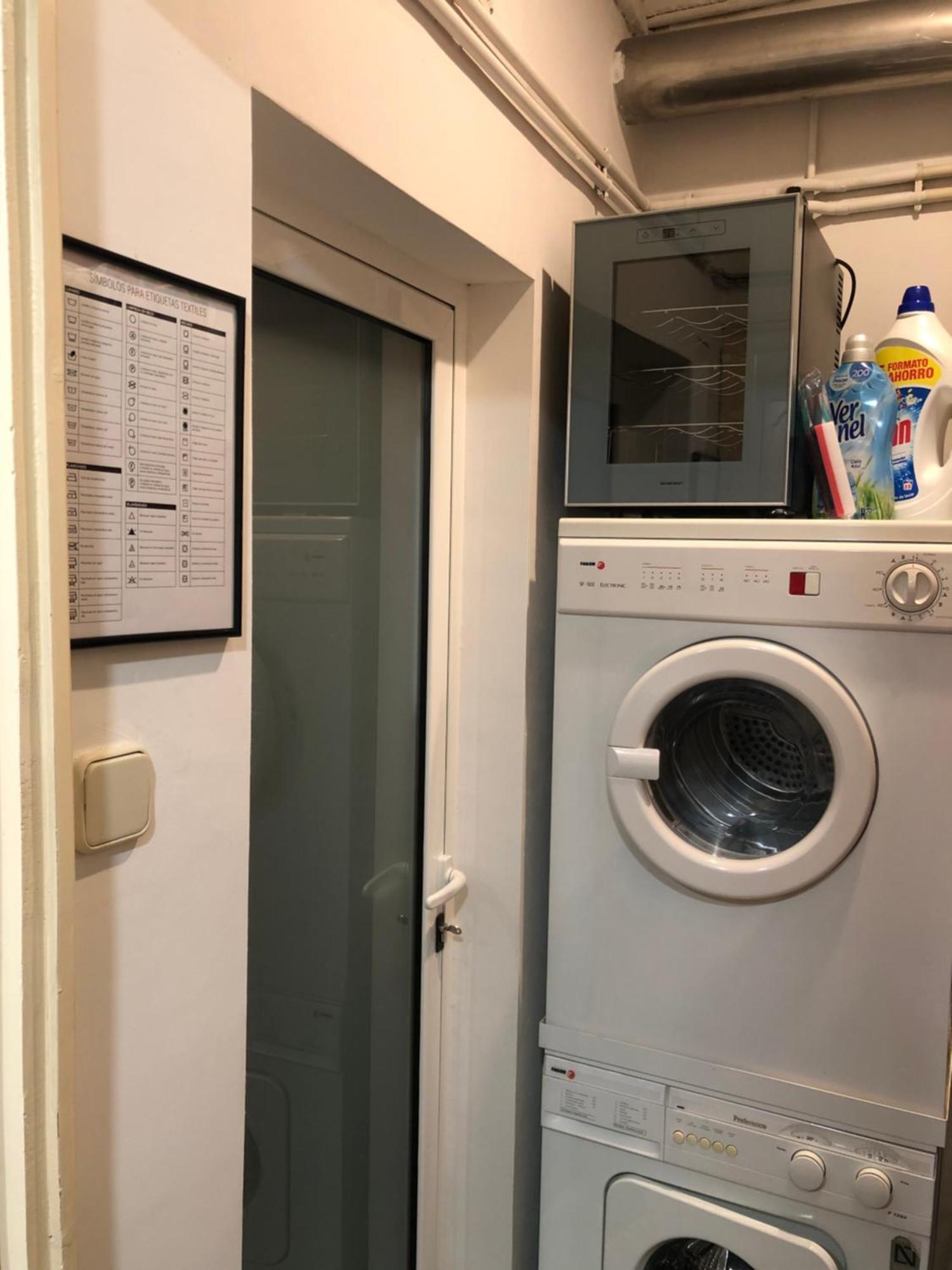 Maison Biscuit. Apartament A La Placa De La Vila 坎普罗东 外观 照片